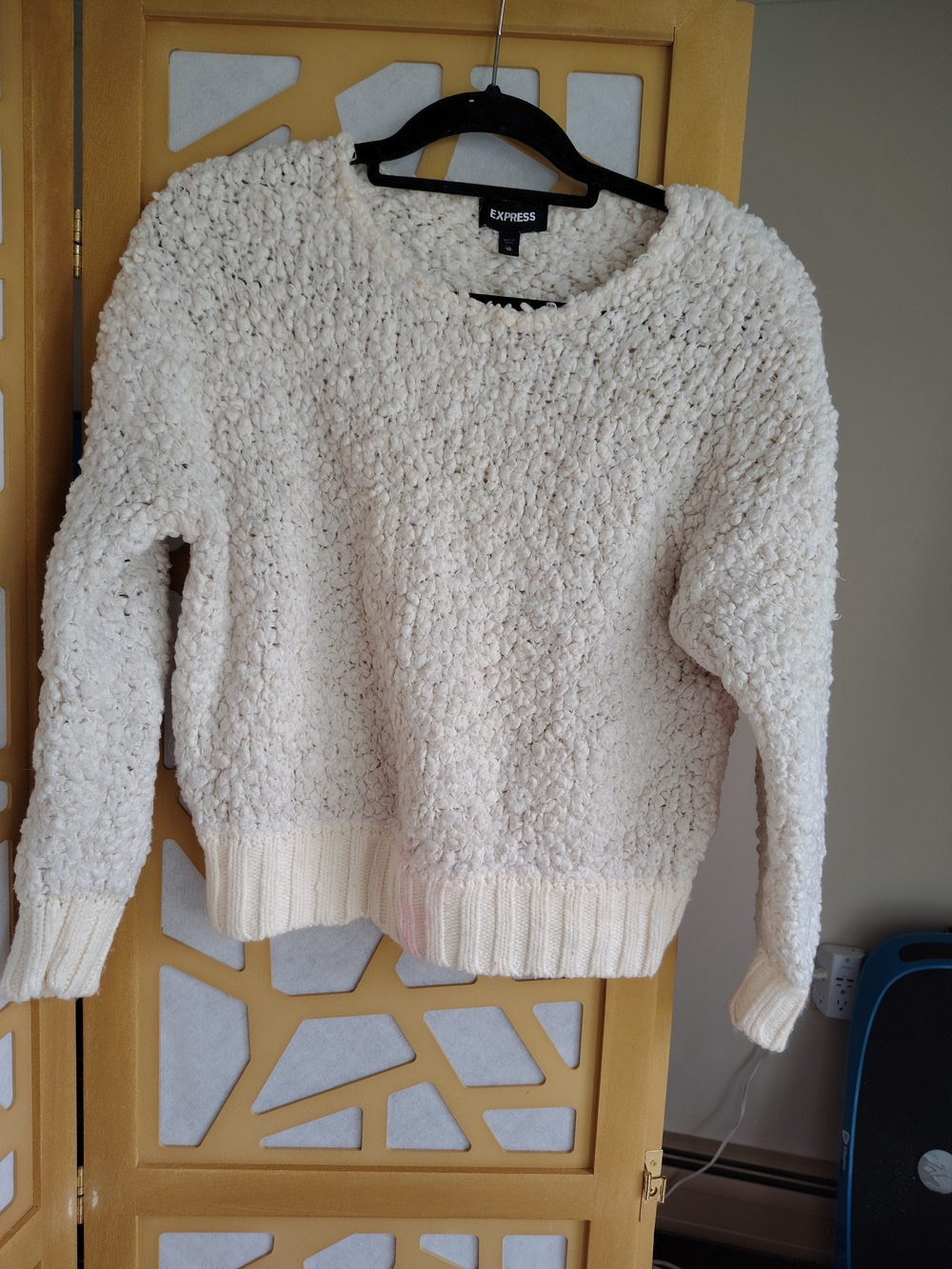 Express Women's Ivory Popcorn Knit Crew Sweater